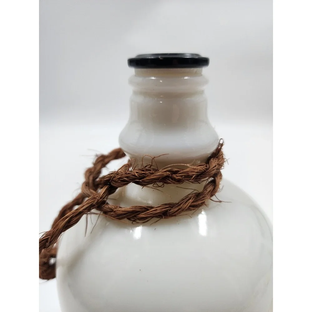 Gekkeikan Japanese Sake Set Ceramic Samurai Decanter Bottle 720ml and 2 Cups